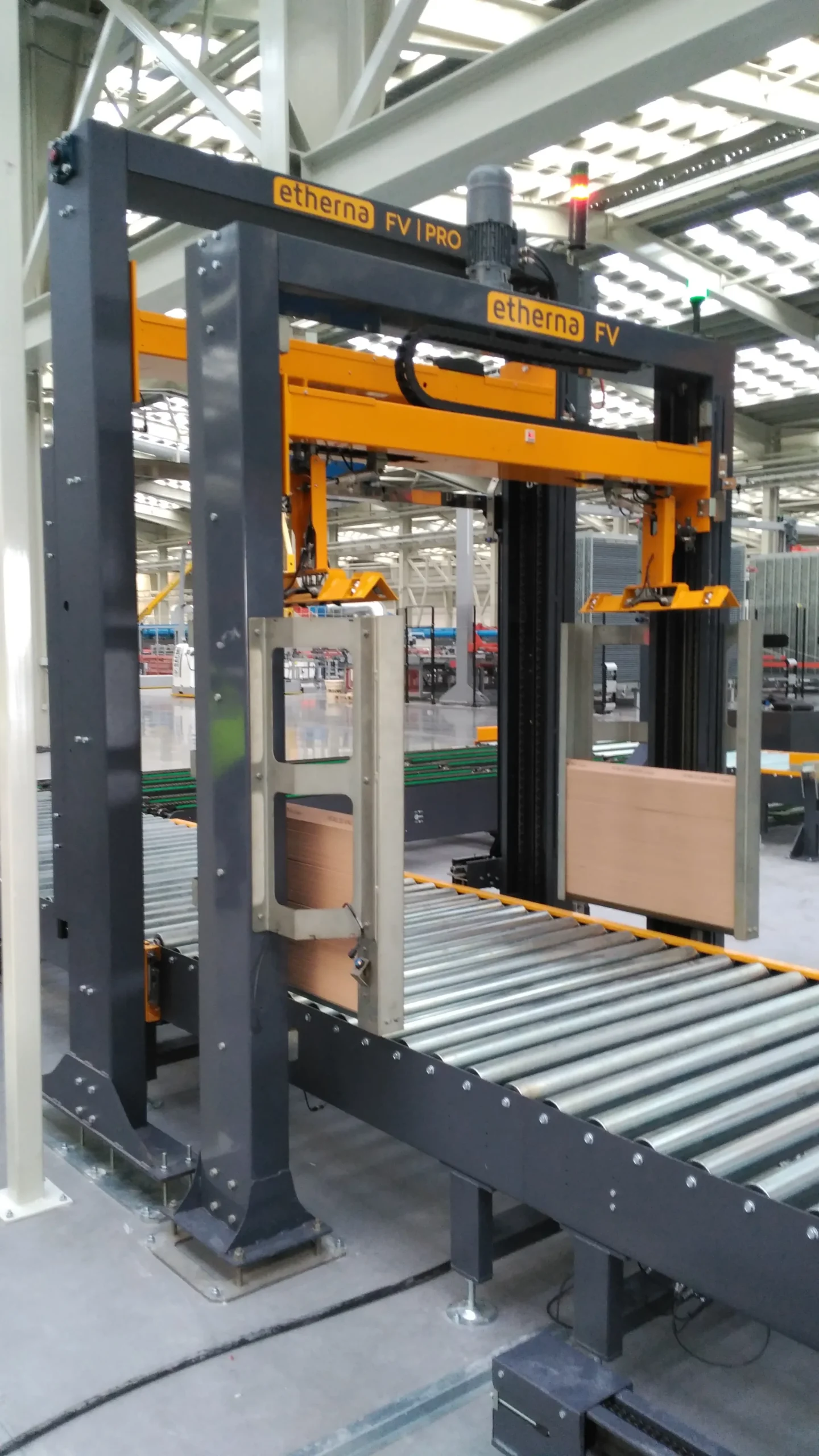 Corner Board Solutions pallet packaging equipment